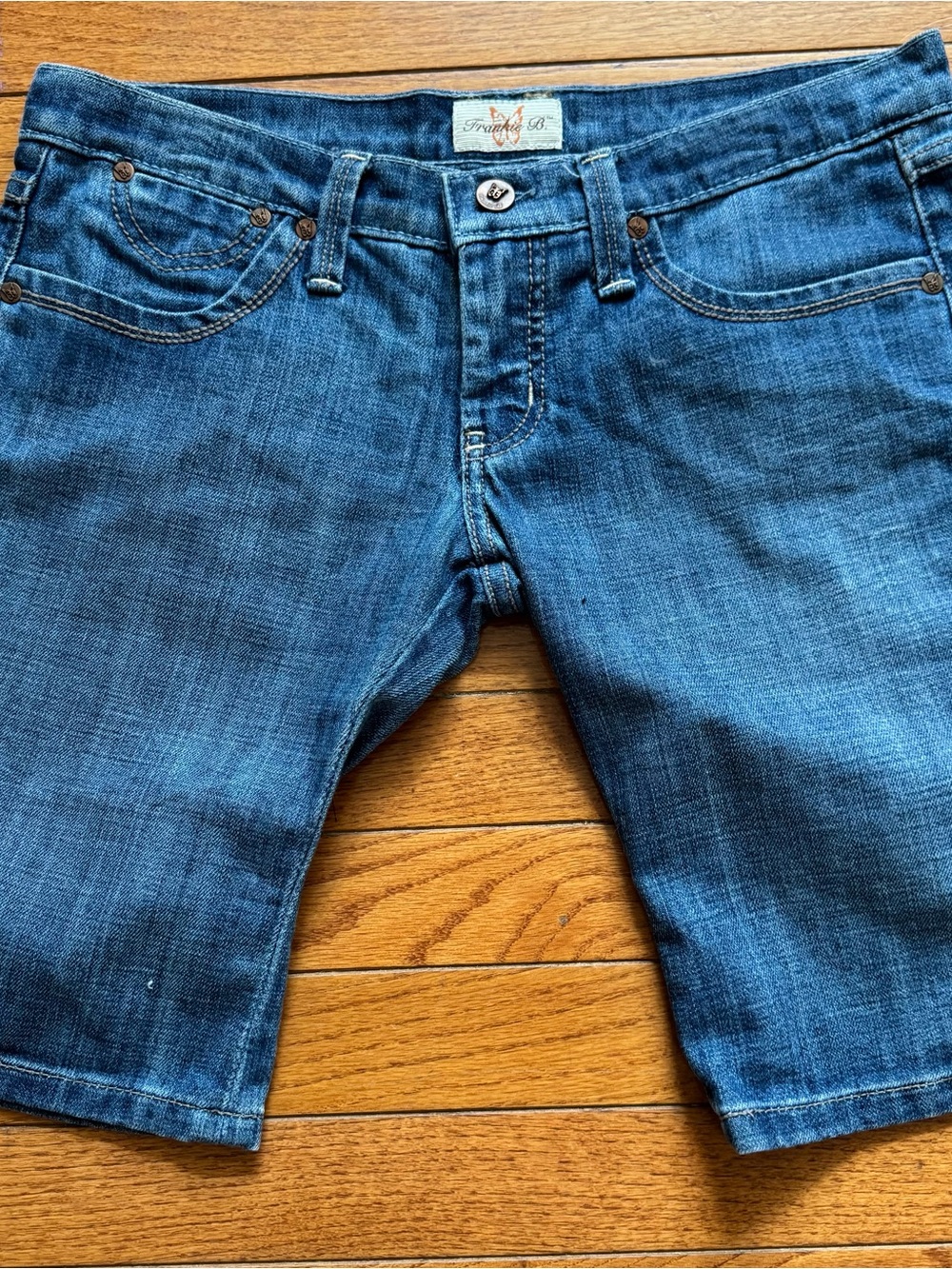 Frankie B. Womens Stretch Indigo Blue Denim Jeans Shorts